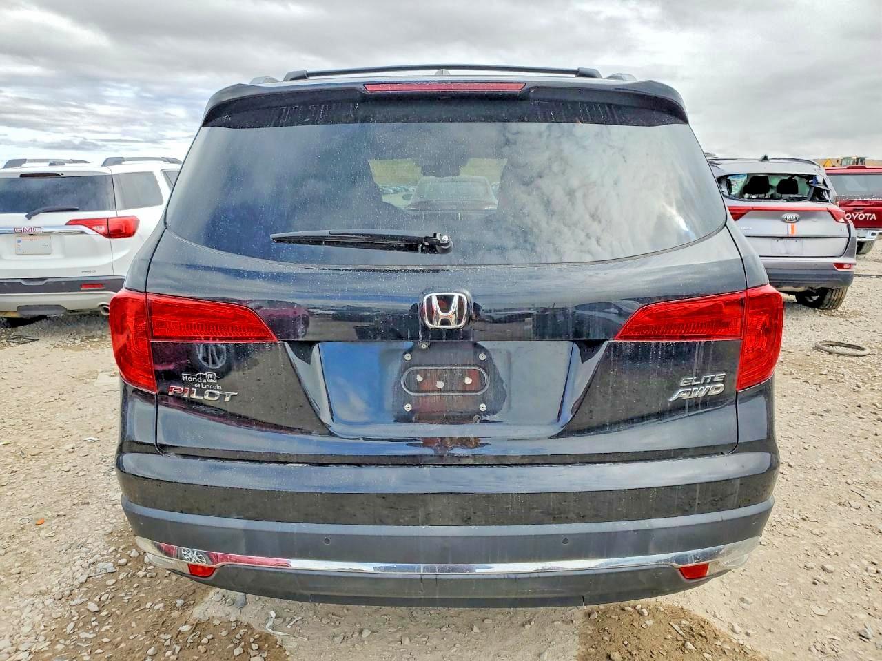 2017 Honda Pilot Elite - Фото 6