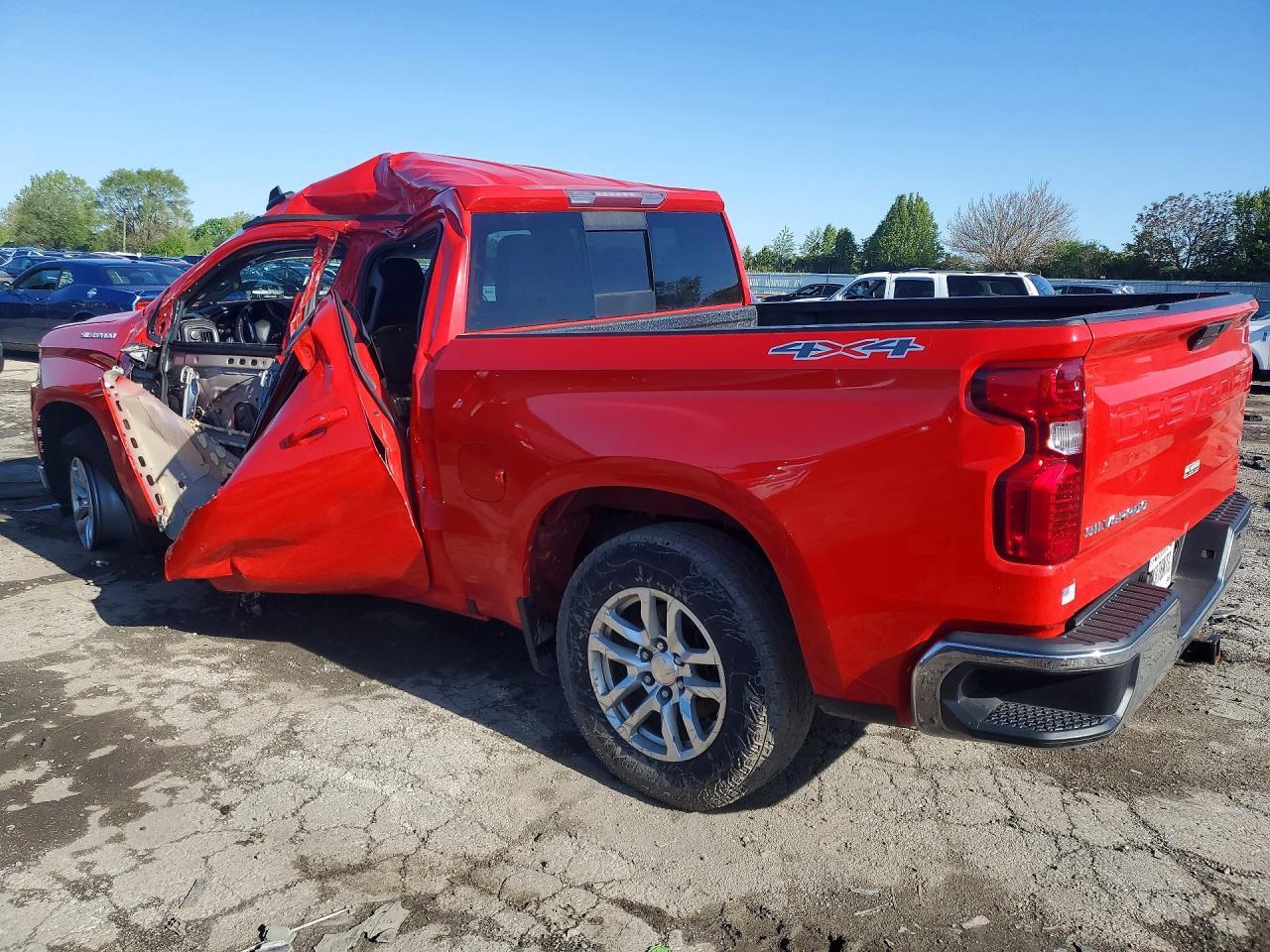 2019 Chevrolet Silverado K1500 Lt - Image 2