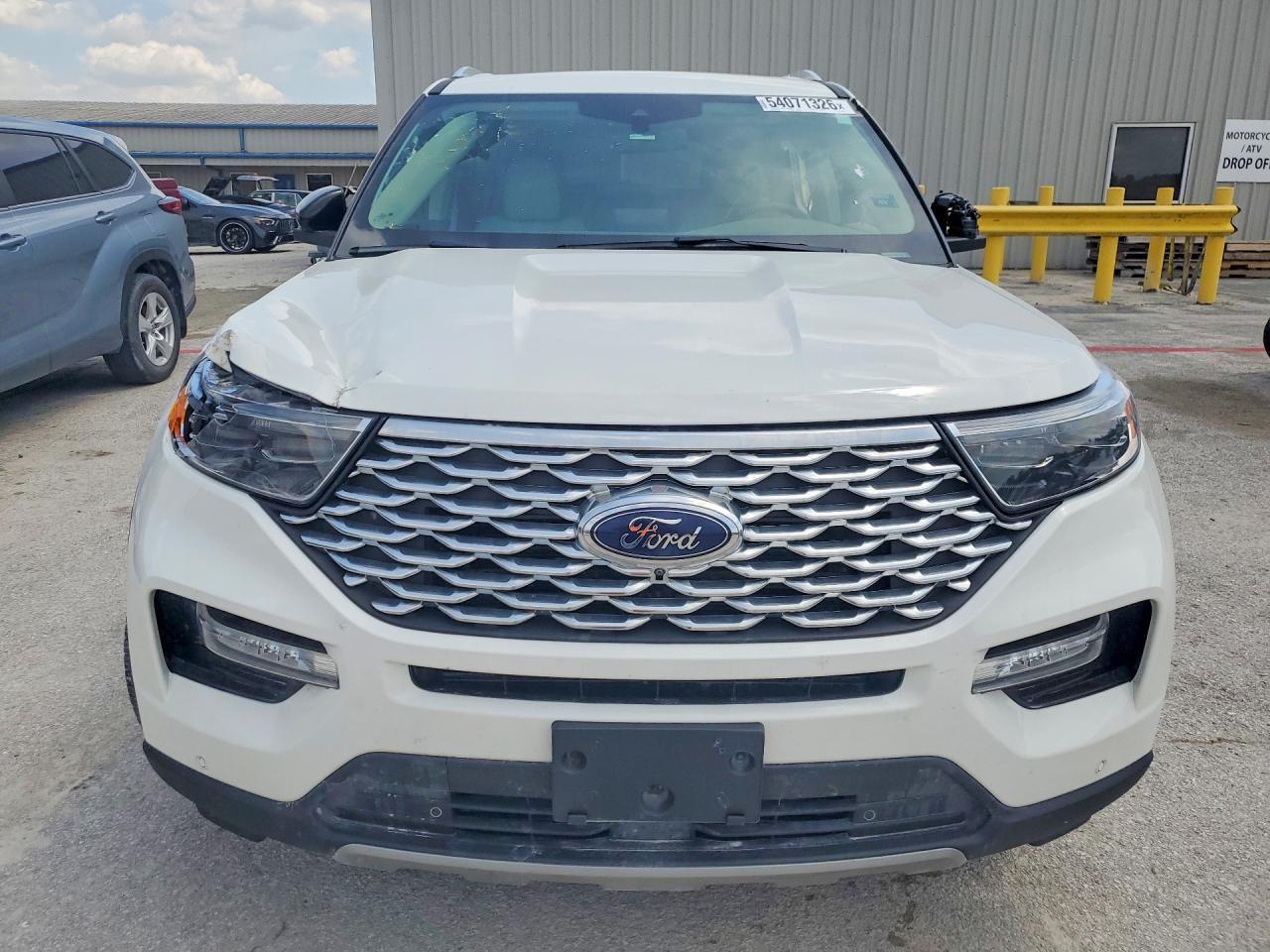 2023 Ford Explorer - Фото 5