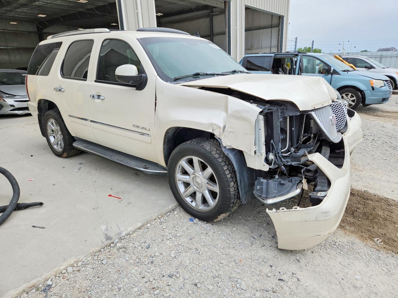 2014 GMC Yukon Denali - Фото 4
