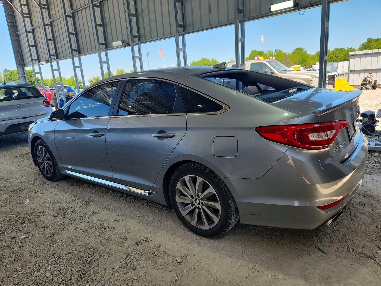 2015 Hyundai Sonata Sport - Фото 2