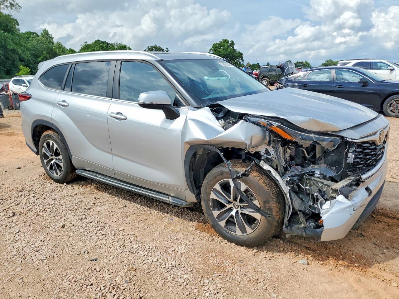 2023 Toyota Highlander Xle - Image 4