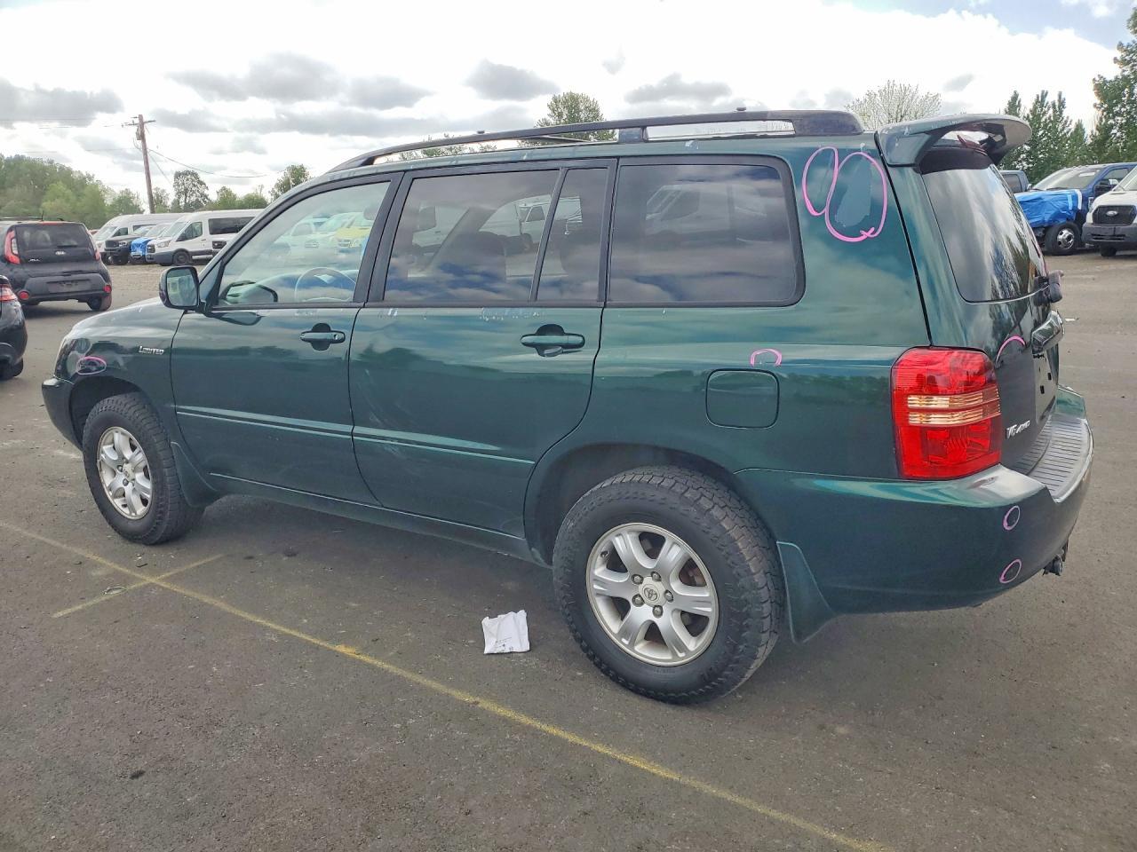 2002 Toyota Highlander Limited - Image 2