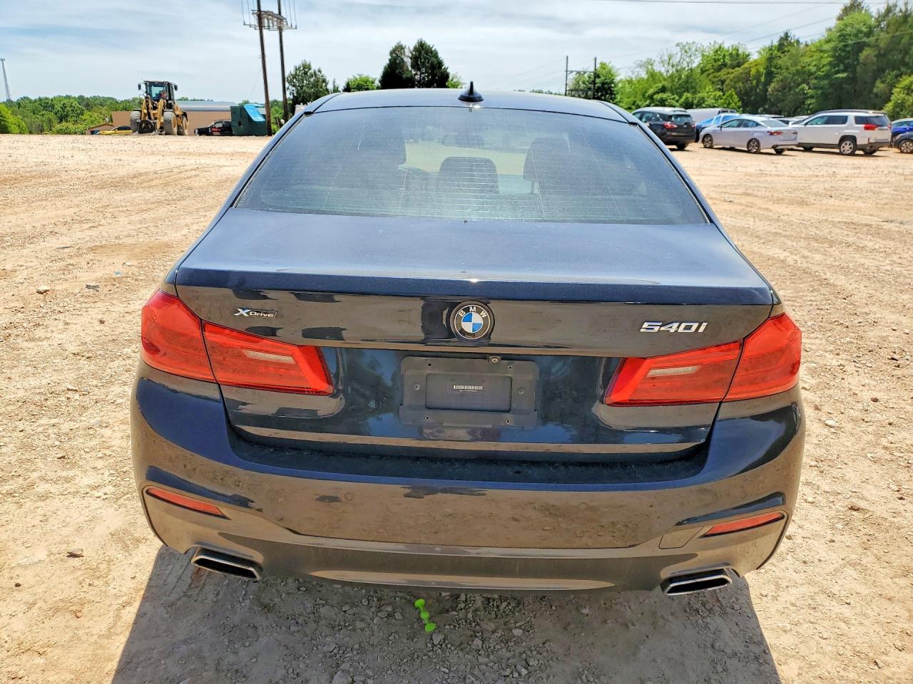 2018 BMW 540 Xi - Image 6