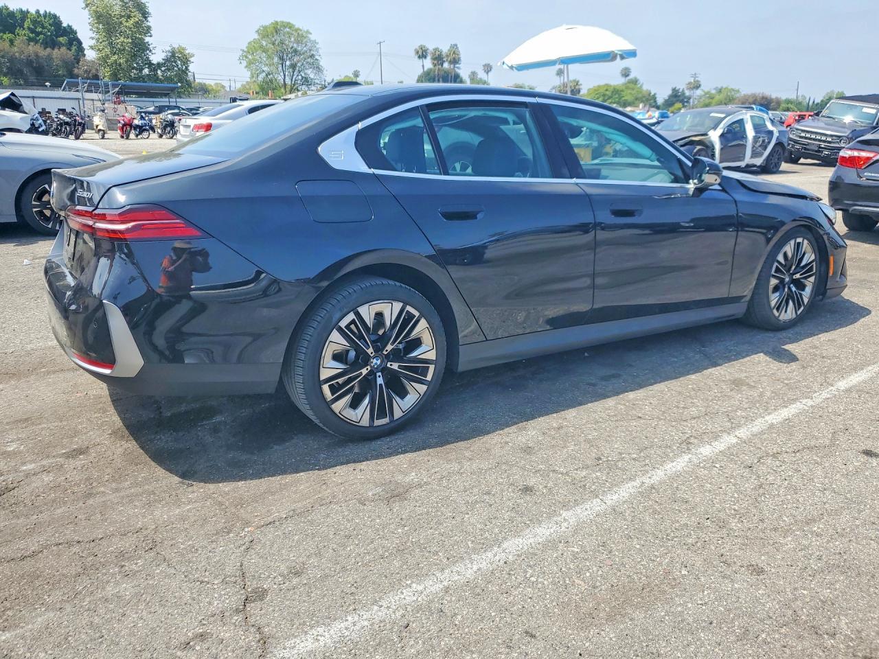 2025 BMW 530 I - Image 3