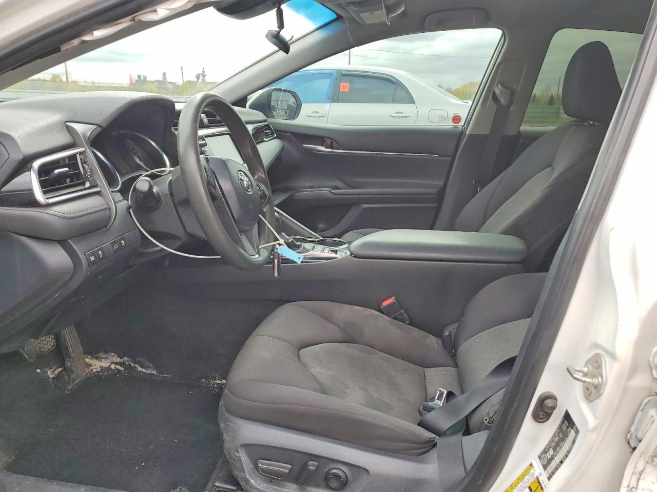 2018 Toyota Camry Le Hybrid 4Dr - Фото 7