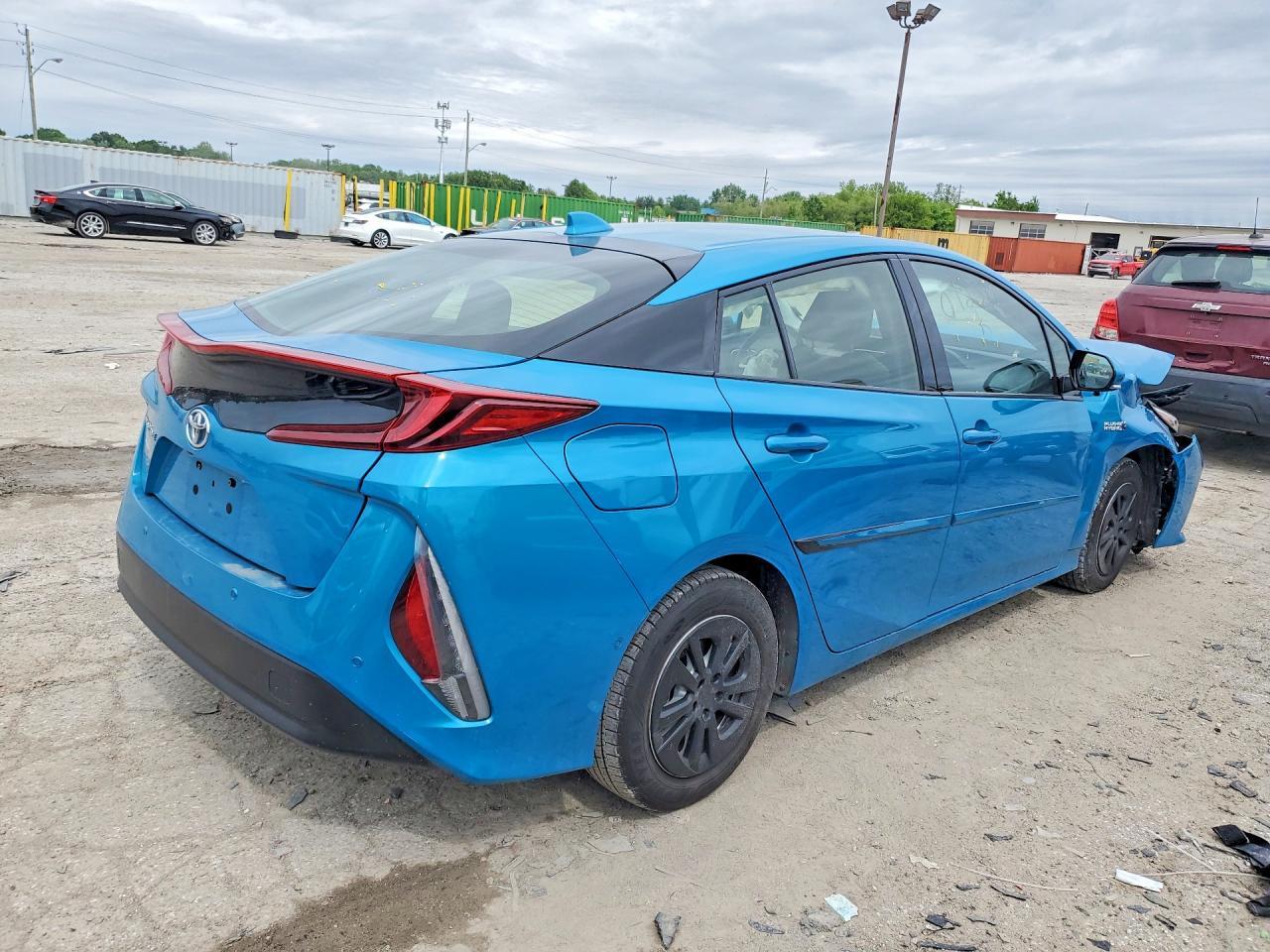 2018 Toyota Prius Prime Advanced - Image 3