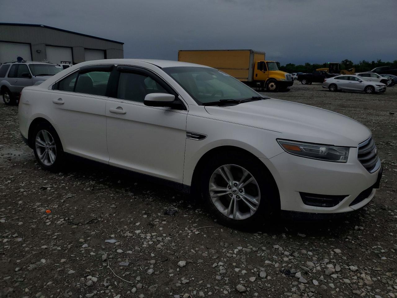 2014 Ford Taurus Sel - Фото 4