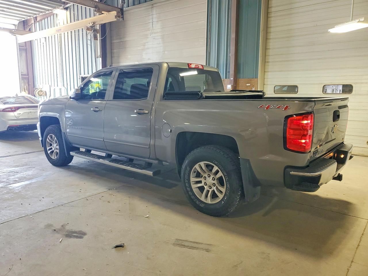 2017 Chevrolet Silverado K1500 Lt - Image 2