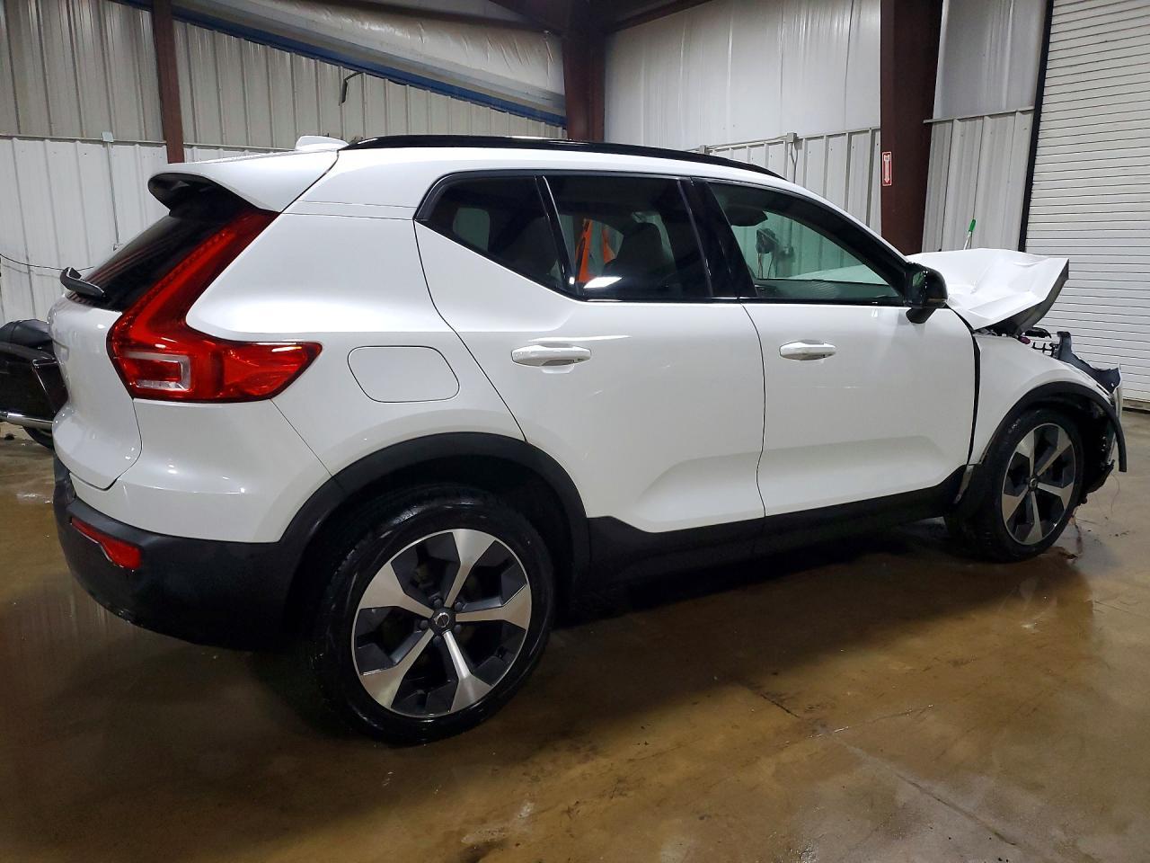 2023 Volvo Xc40 Plus - Фото 3