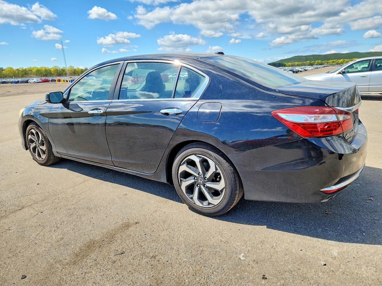 2016 Honda Accord - Фото 2
