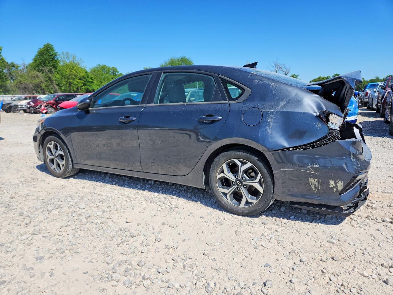 2021 Kia Forte Fe - Фото 2