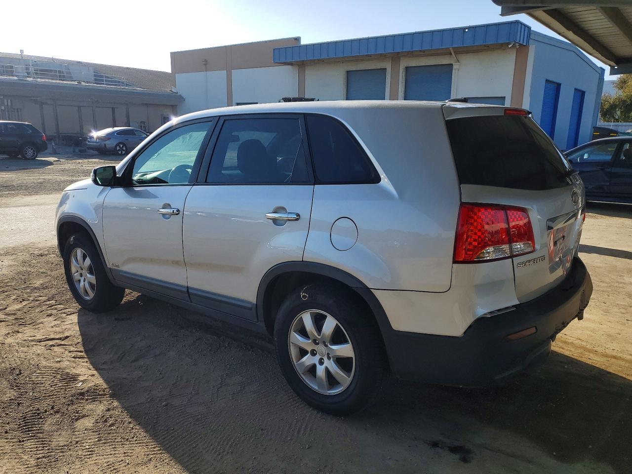 2011 Kia Sorento Lx - Фото 2