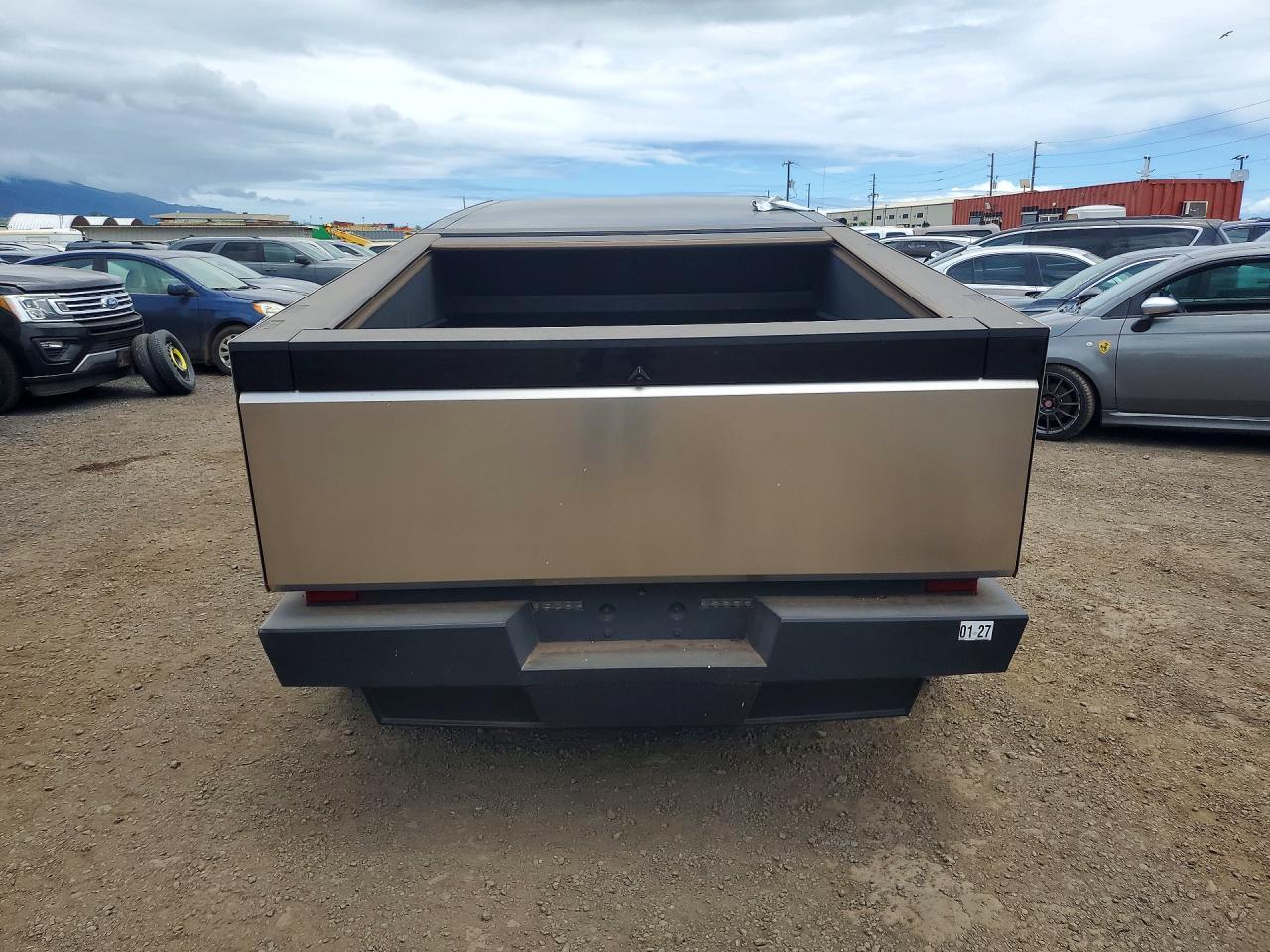2024 Tesla Cybertruck - Image 6