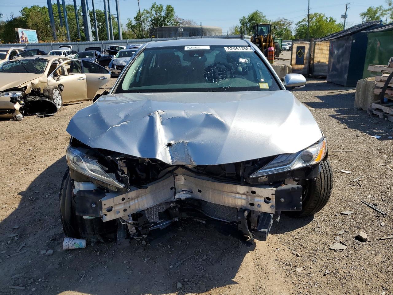 2020 Toyota Camry Xse - Image 5