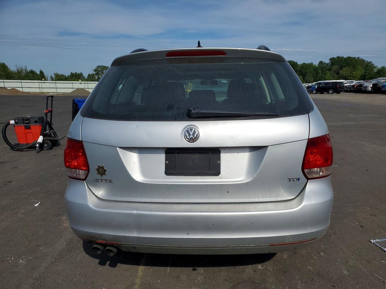 2011 Volkswagen Jetta Tdi - Image 6