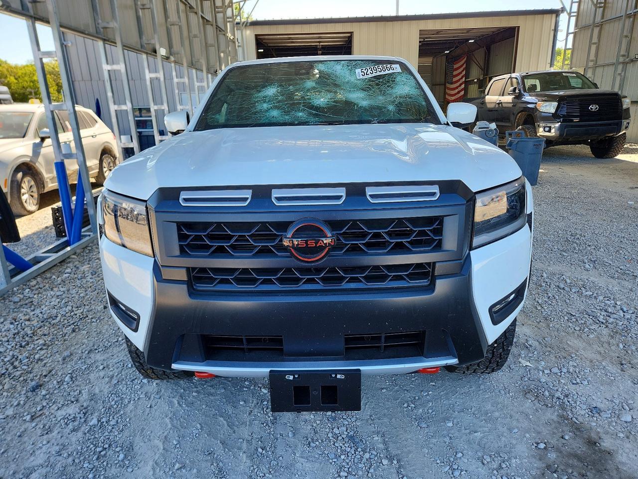 2026 Nissan Frontier S - Фото 5