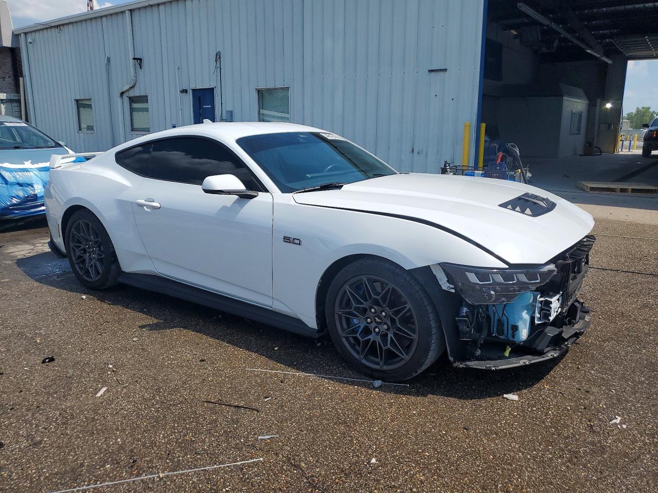 2024 Ford Mustang Gt - Фото 4