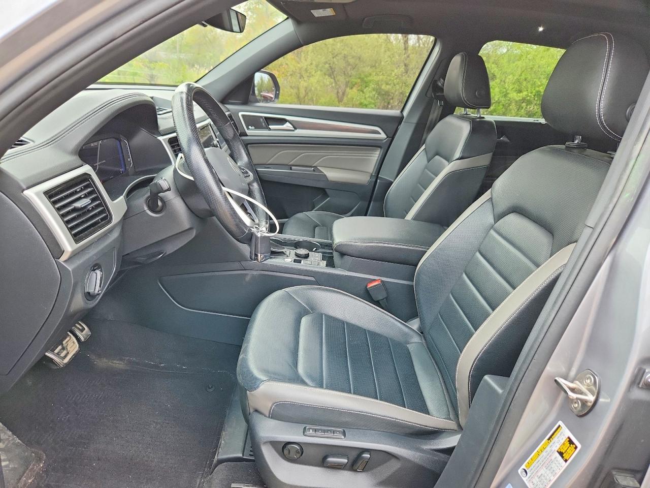 2022 Volkswagen Atlas Cross Sport Sel Premium R-Line - Image 7