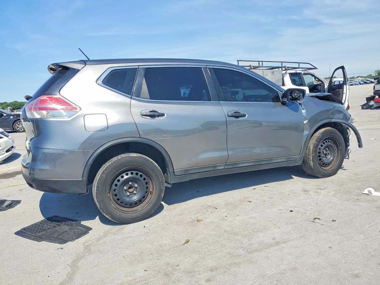 2016 Nissan Rogue S - Фото 3