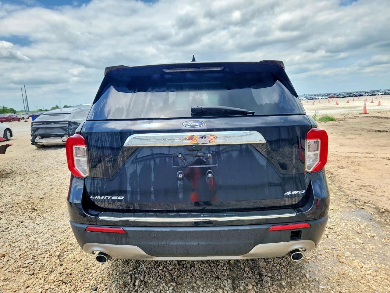 2023 Ford Explorer Limited - Image 6