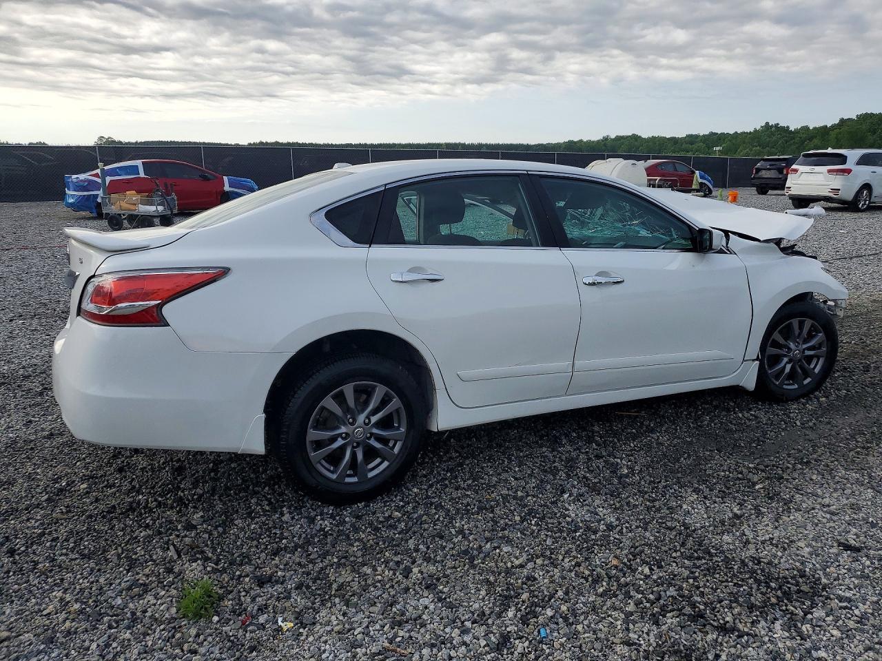 2015 Nissan Altima 2.5 S - Фото 3