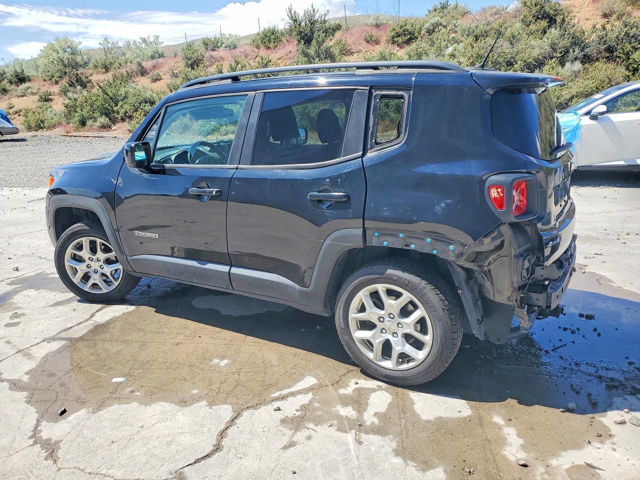 2017 Jeep Renegade Latitude - Фото 2