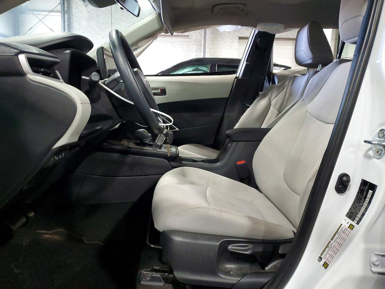 2026 Toyota Corolla Cross L - Image 7