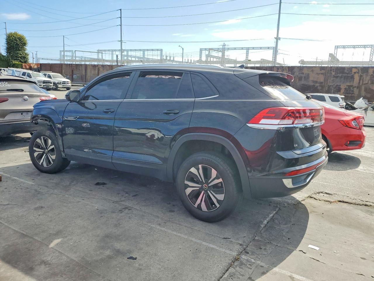 2024 Volkswagen Atlas Cross Sport Se - Фото 2
