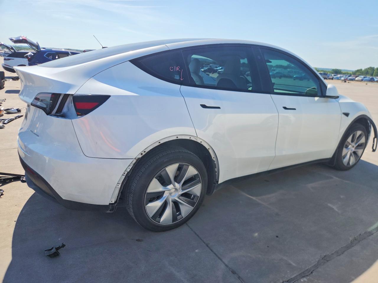 2023 Tesla Model Y - Фото 3