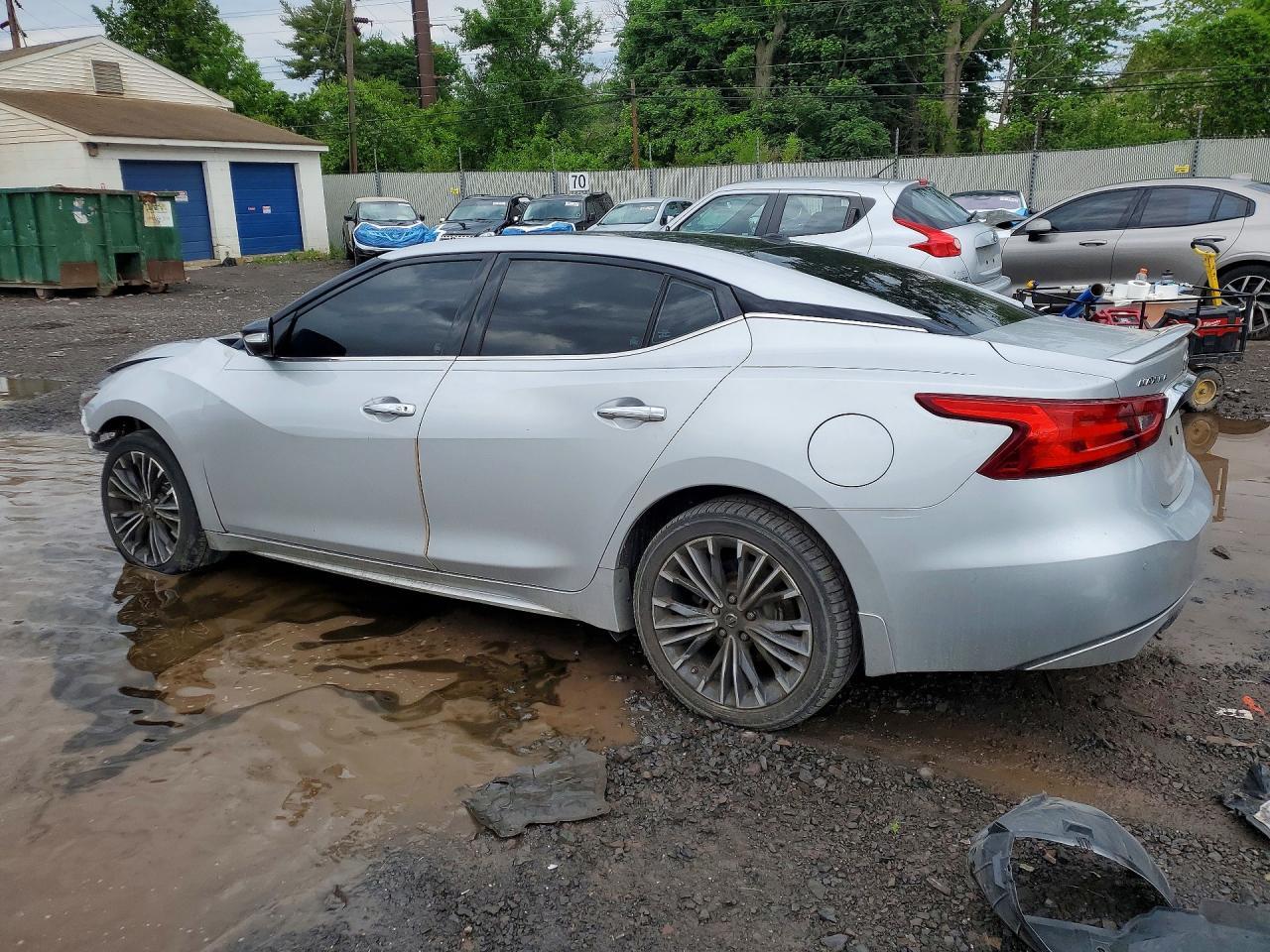 2016 Nissan Maxima Platinum - Image 2
