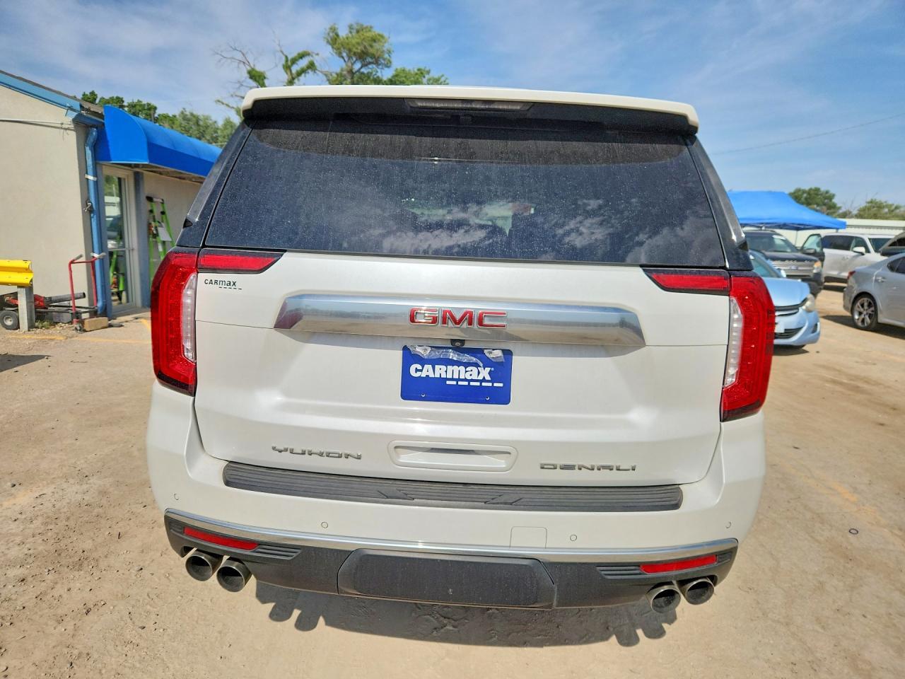 2021 GMC Yukon Denali - Фото 6