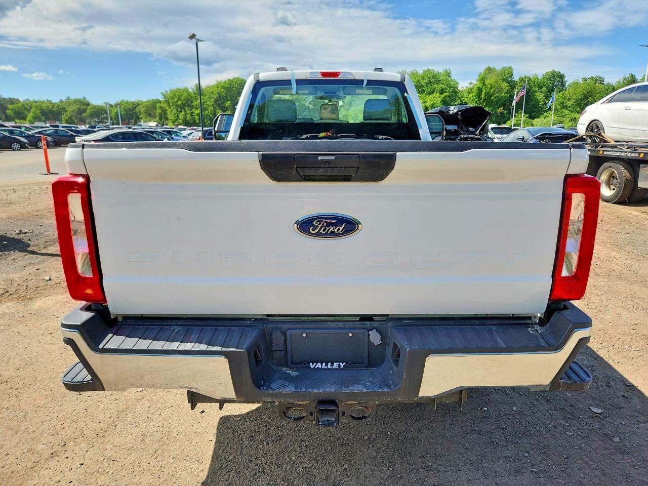 2023 Ford F250 Super Duty - Фото 6
