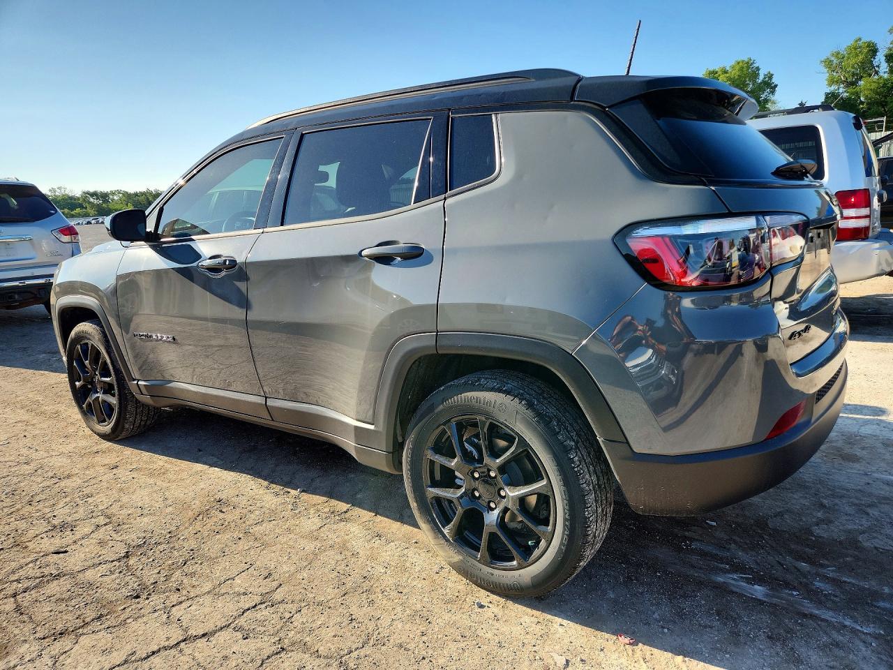 2024 Jeep Compass Latitude - Image 2