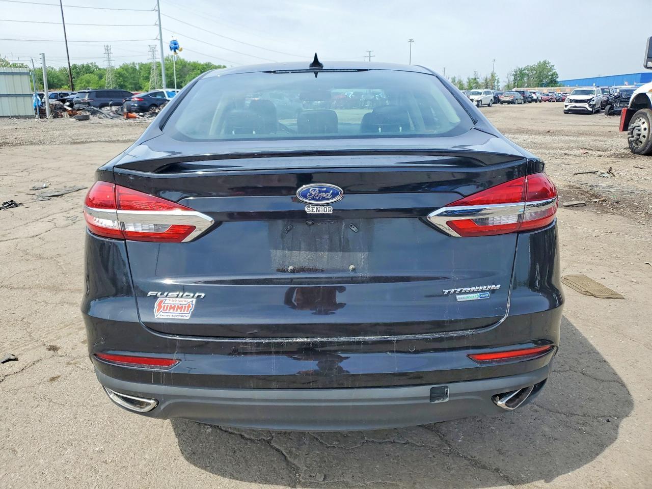 2020 Ford Fusion - Image 6