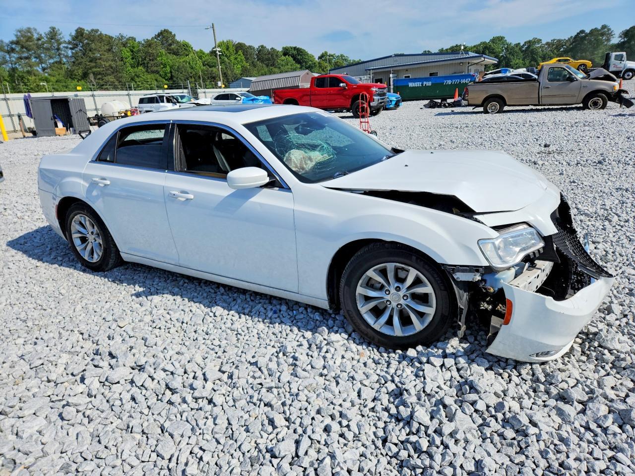2015 Chrysler 300 Limited - Фото 4
