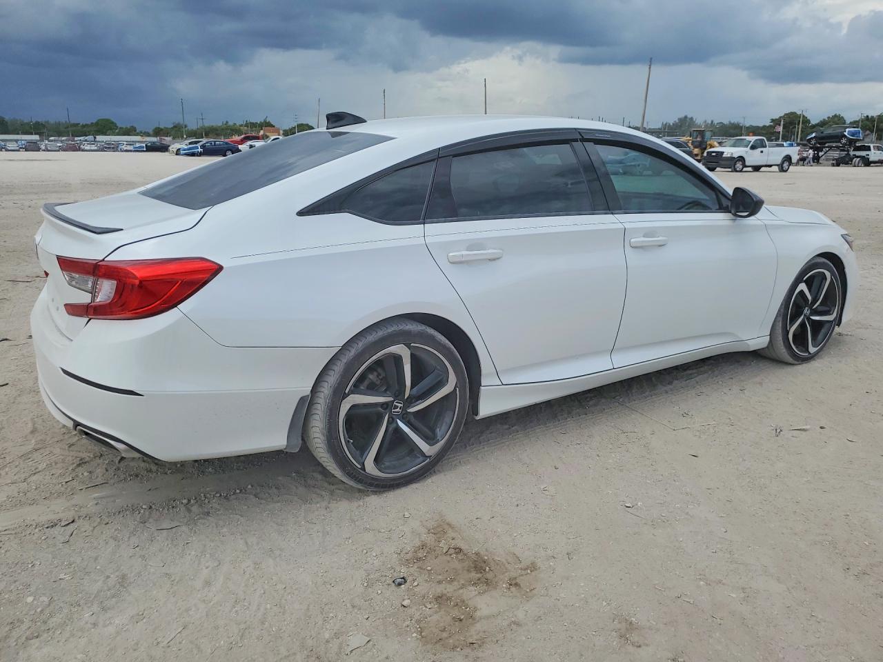 2022 Honda Accord Sport - Image 3