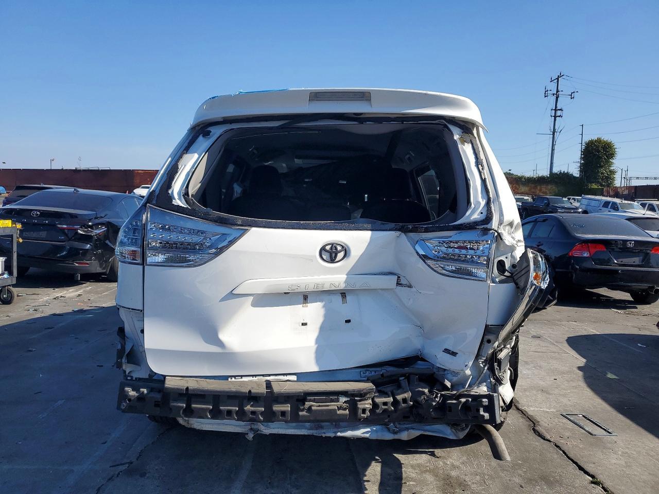 2016 Toyota Sienna Se Premium - Фото 6