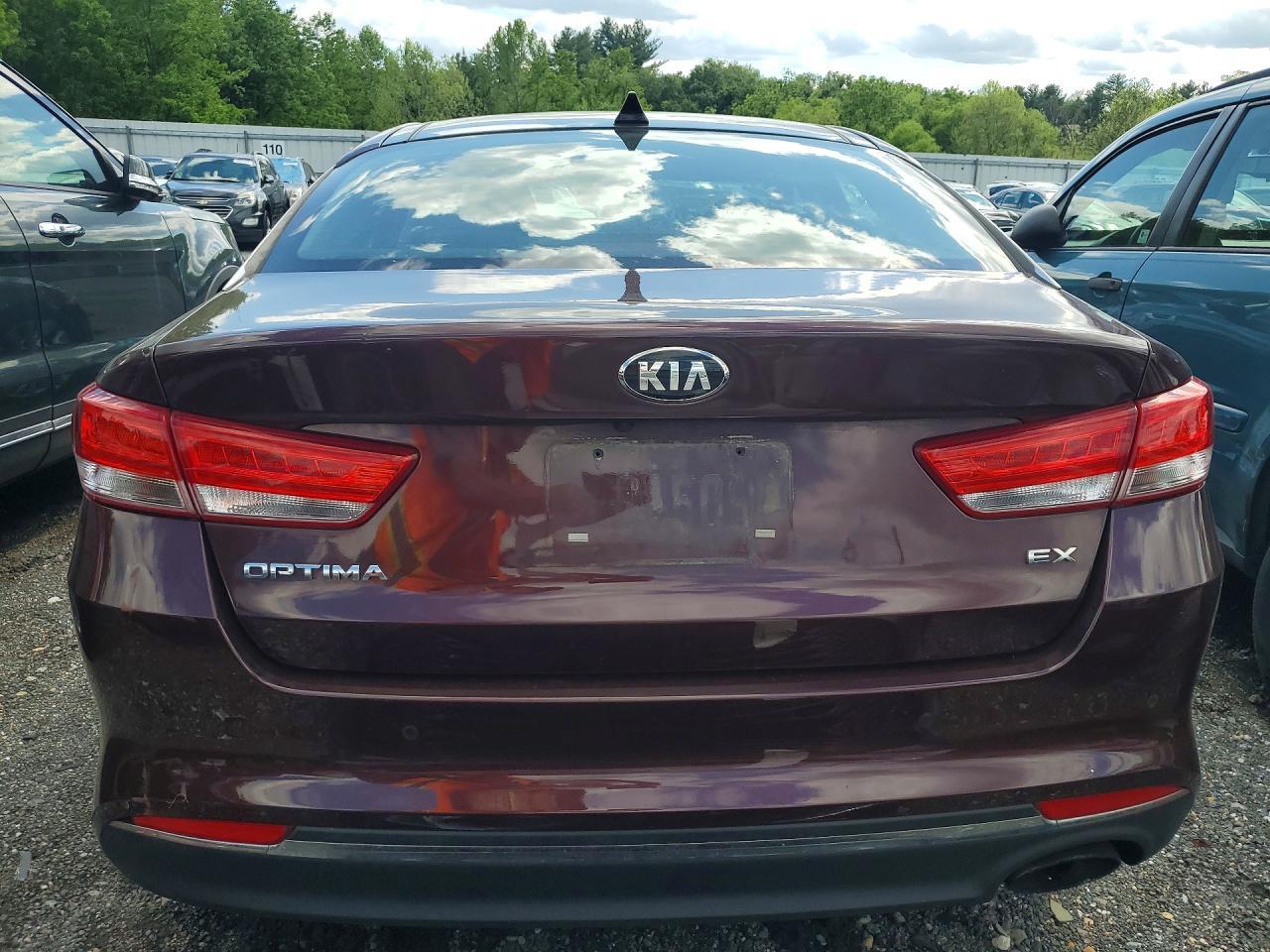 2017 Kia Optima Ex - Image 6