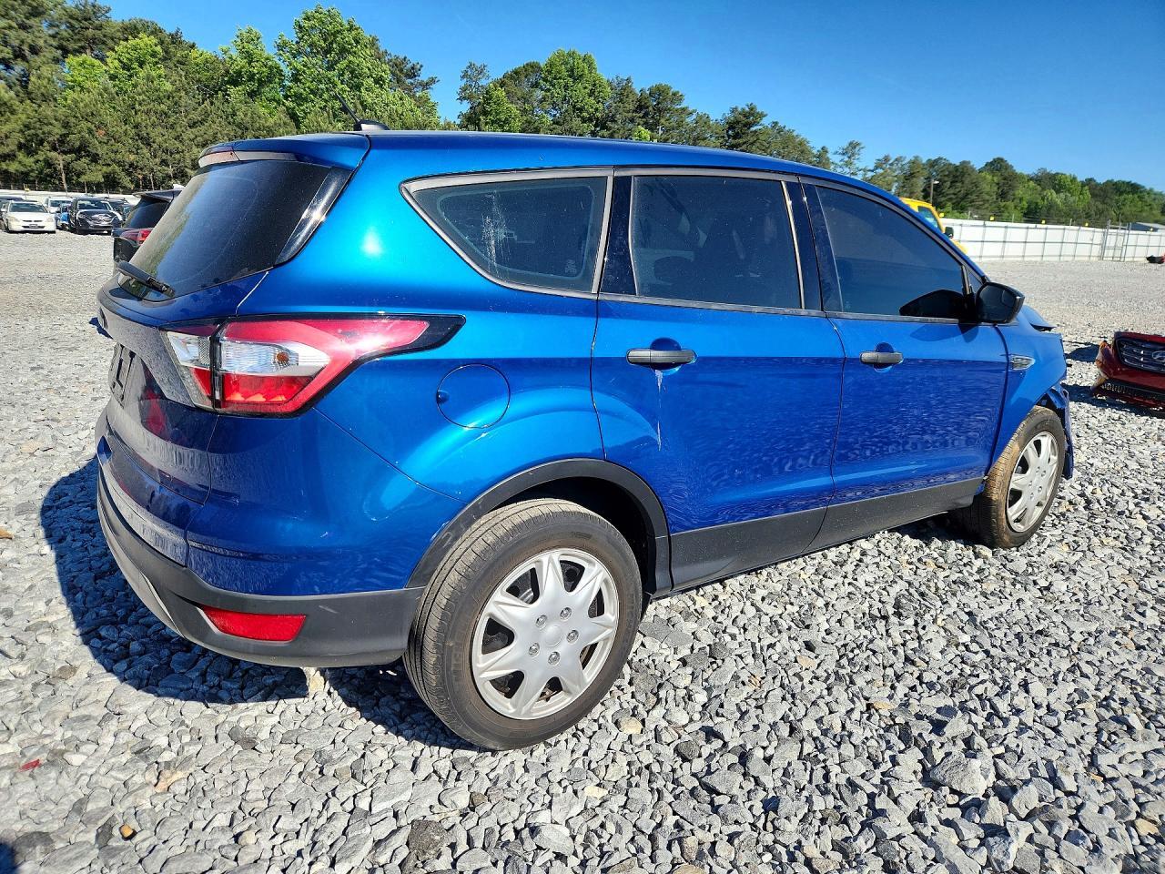 2018 Ford Escape S - Фото 3
