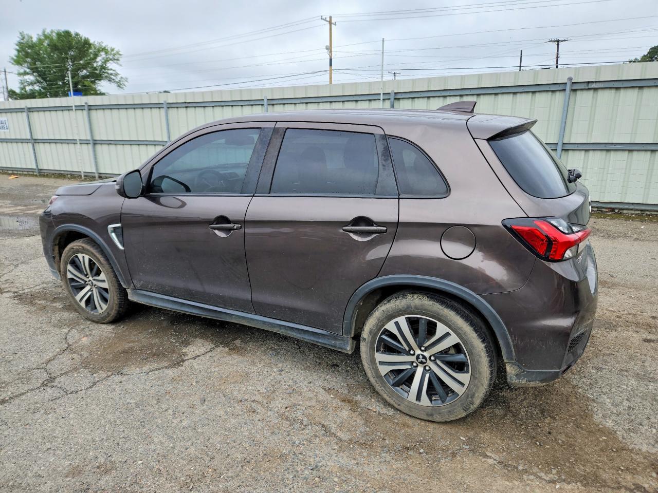 2021 Mitsubishi Outlander Sport Se - Фото 2