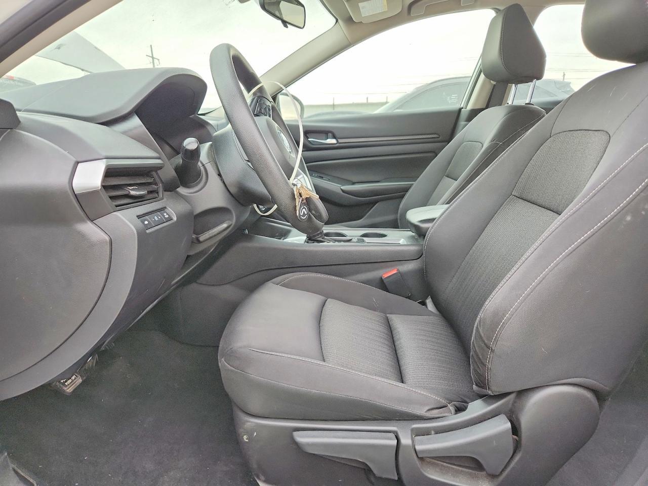 2022 Nissan Altima S - Image 7