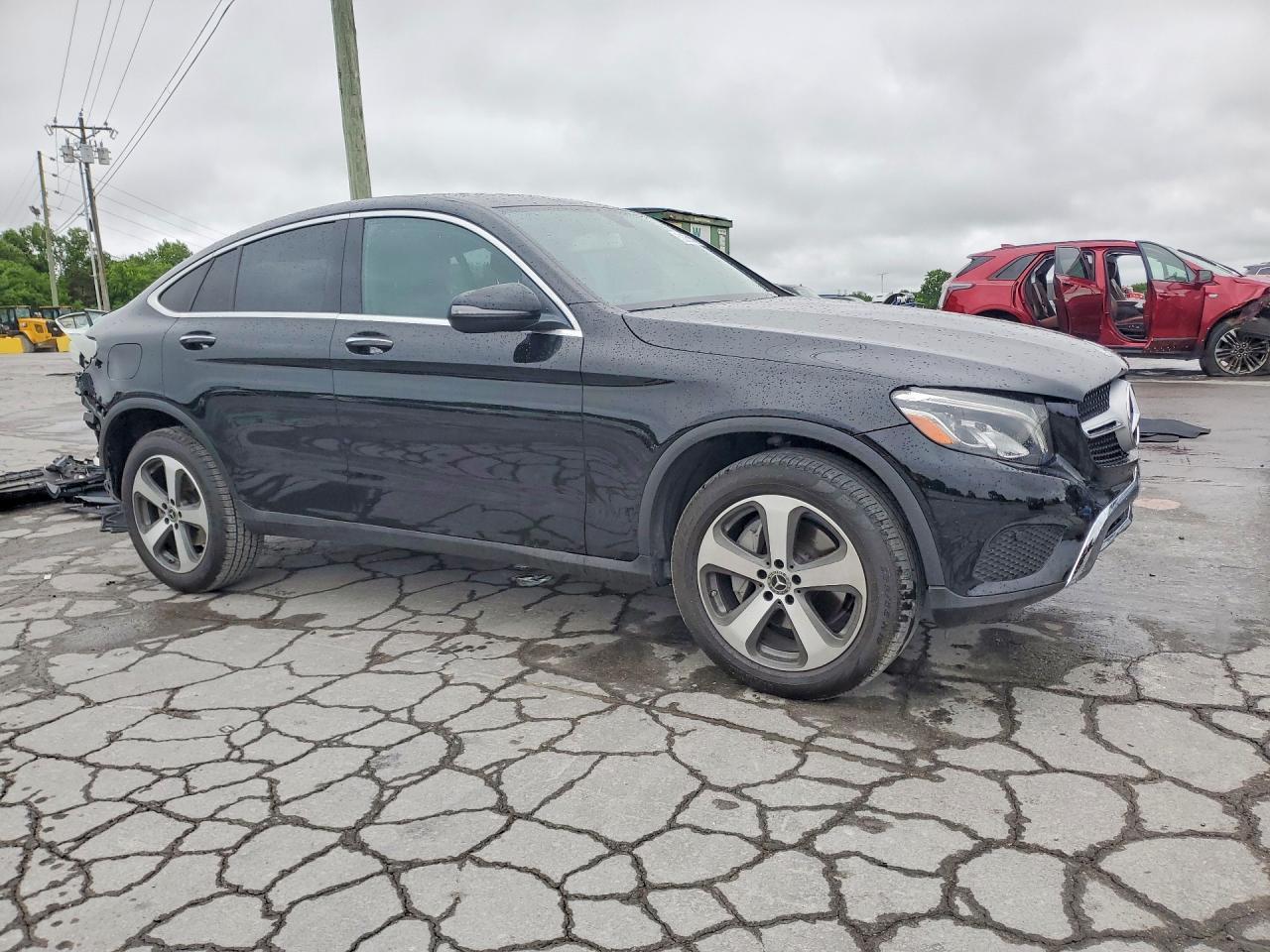 2017 Mercedes-Benz Glc Coupe 300 4Matic - Фото 4