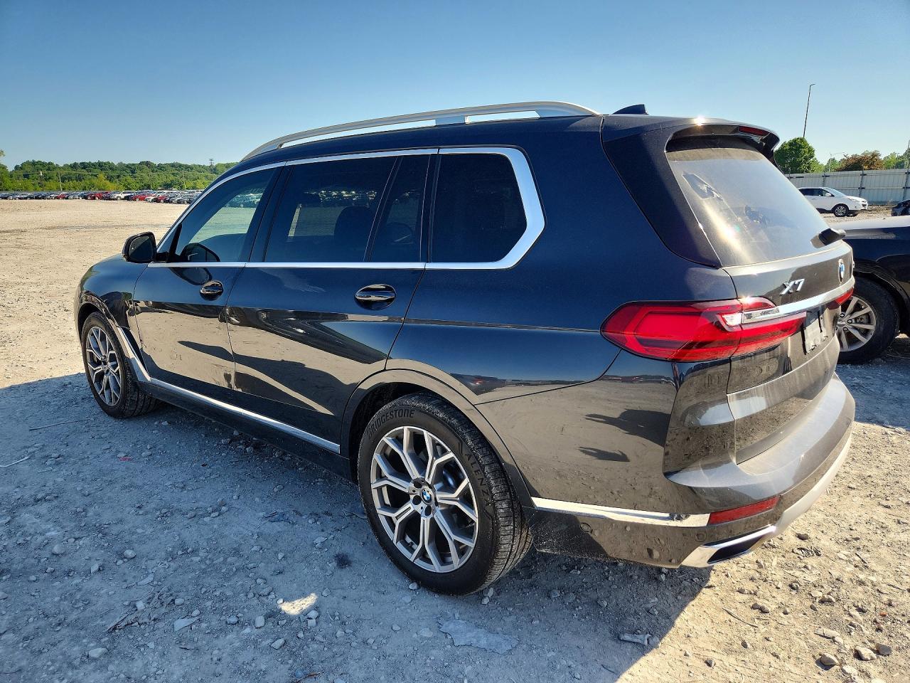 2021 BMW X7 xDrive40I - Image 2