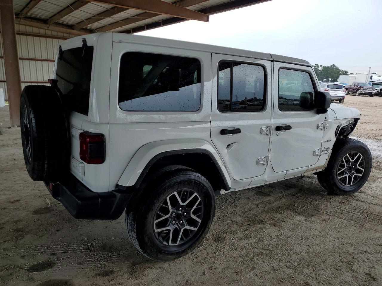 2024 Jeep Wrangler Sahara - Фото 3