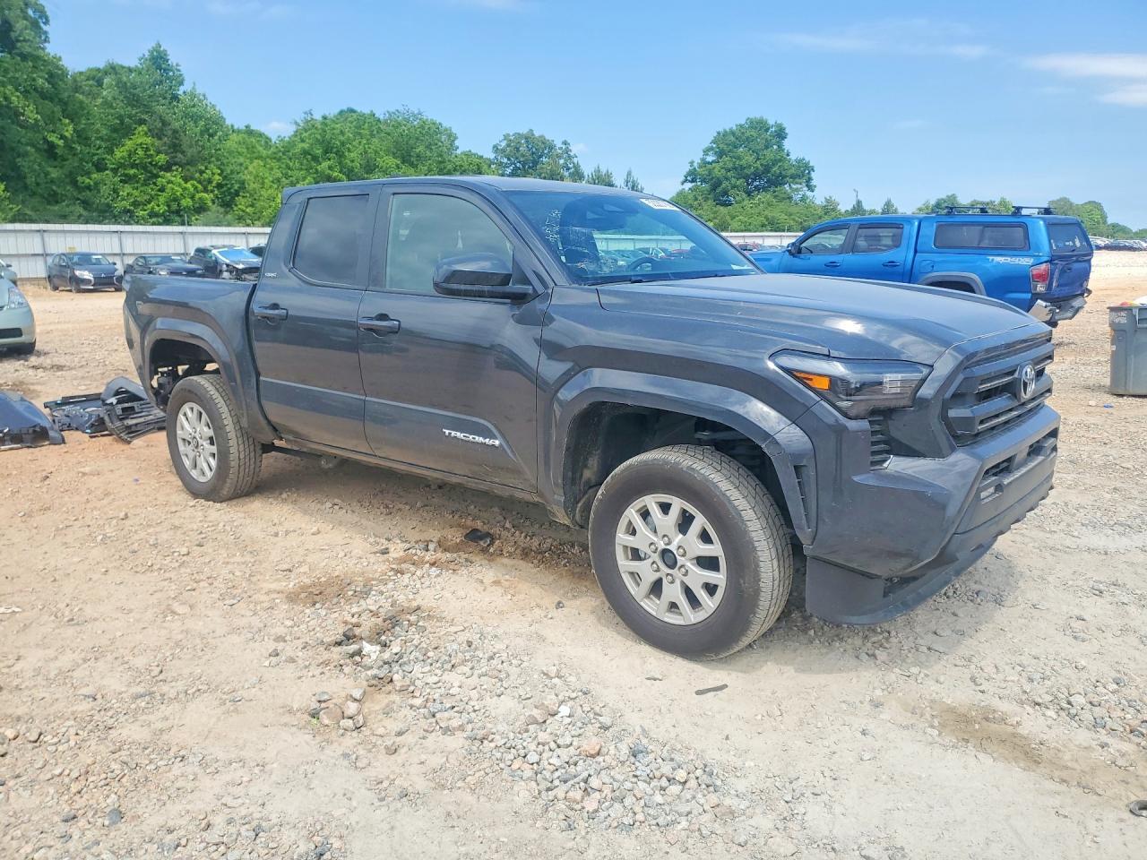 2025 Toyota Tacoma Sr5 - Image 4