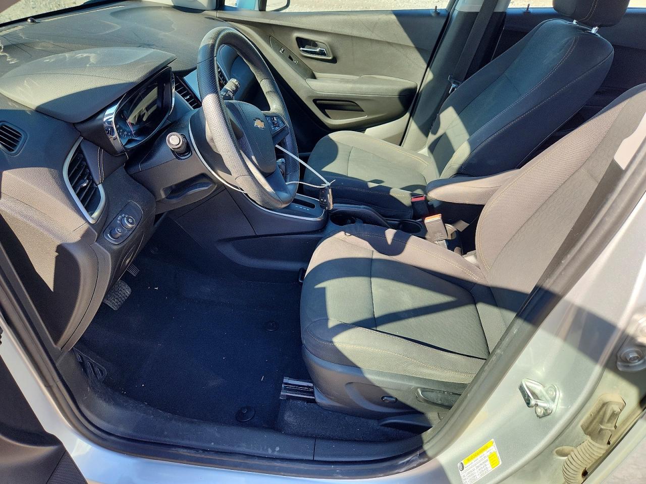 2018 Chevrolet Trax Ls - Image 7