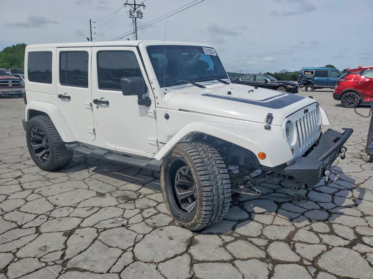 2012 Jeep Wrangler Unlimited Sahara - Фото 4