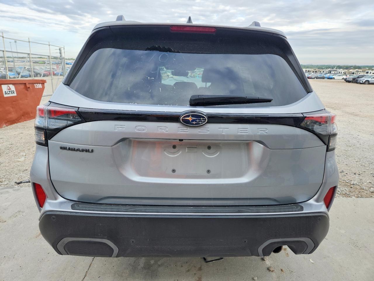 2025 Subaru Forester Limited - Фото 6