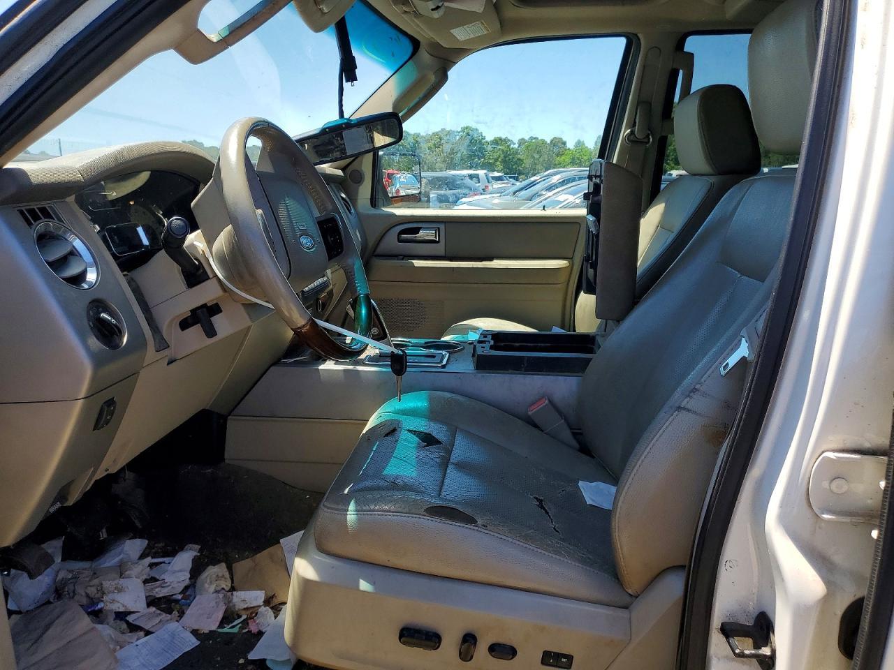 2008 Ford Expedition Limited - Image 7